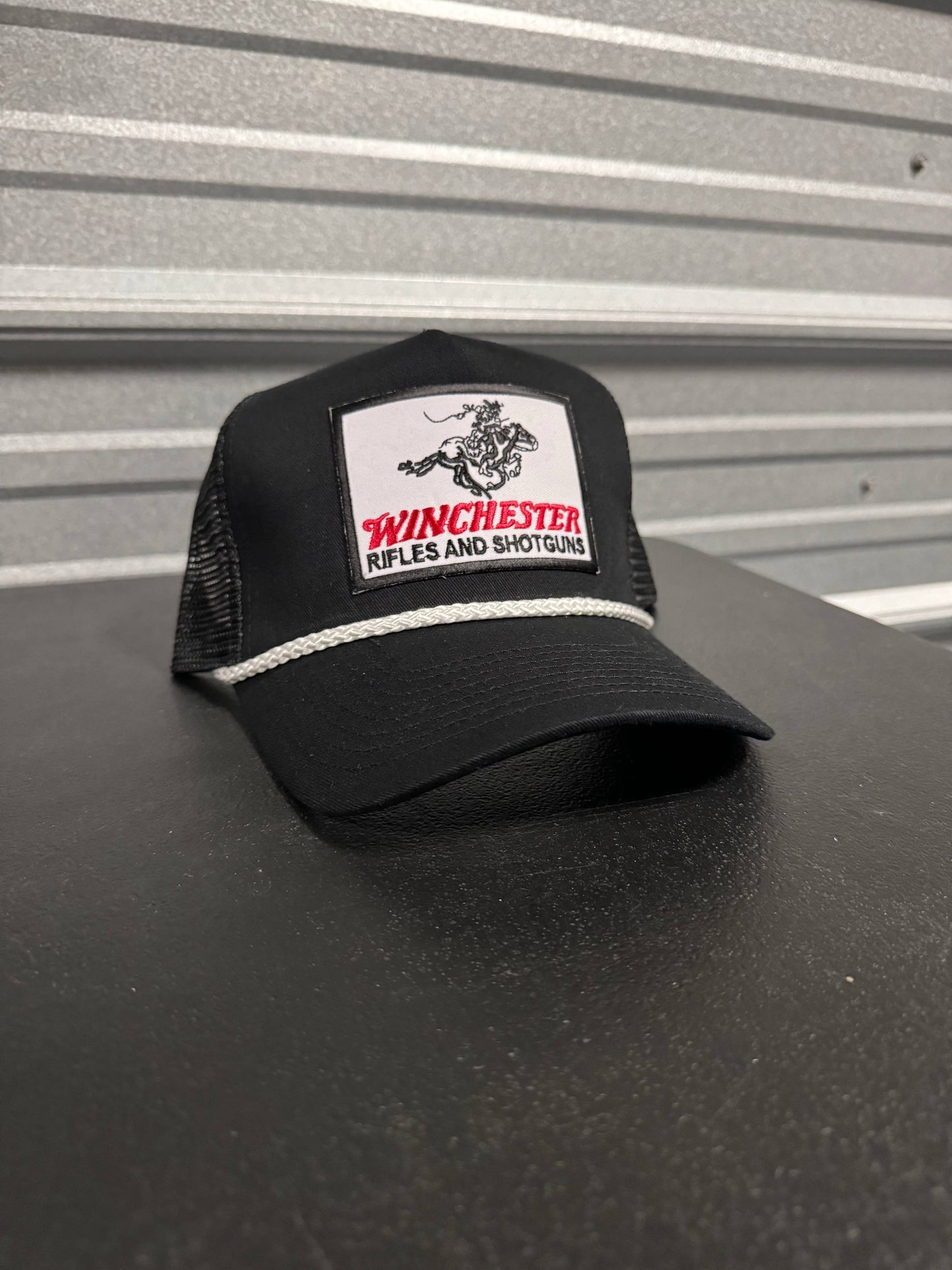 Winchester Black/White Trucker