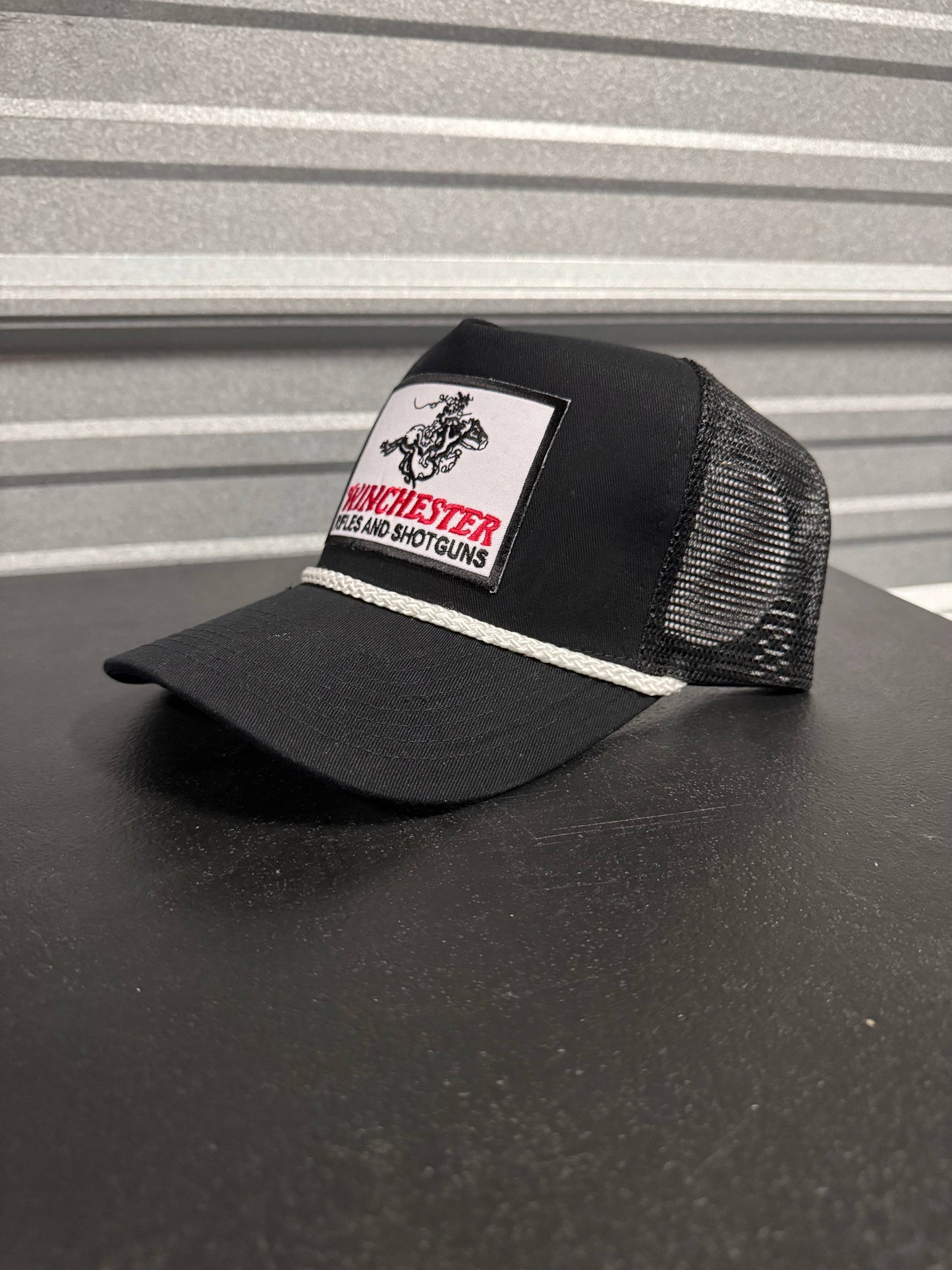 Winchester Black/White Trucker